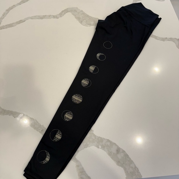 Teeki Moon Dance Black Leggings Sz Medium - Picture 7 of 8